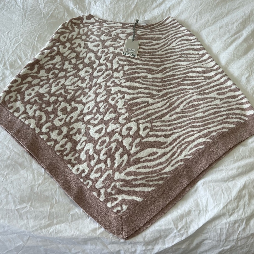 NWT Barefoot Dreams Cozychic Ultra Lite Ocean Breeze Poncho One Size Rose Animal
